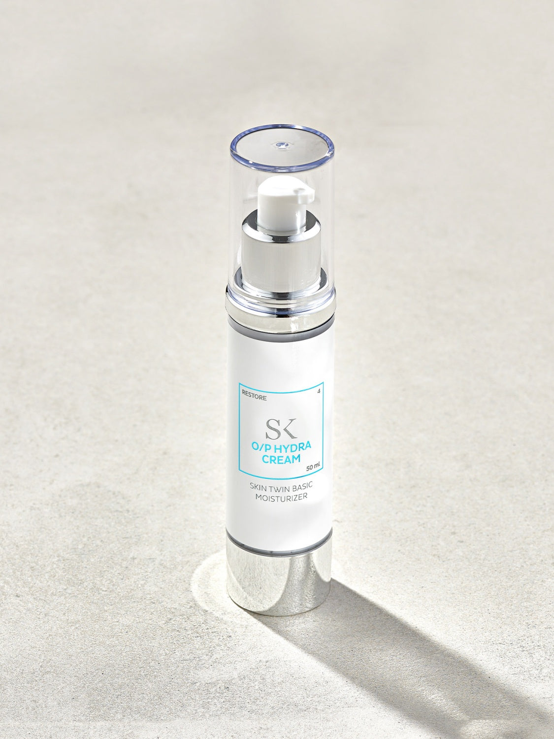 Skintegra O/P Hydra hidratantna biomimetička krema na bazi zobi, pantenola i ceramida u bočici